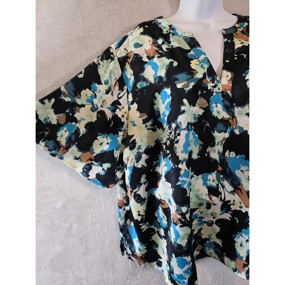 EUC Nine West Blouse Womens 2X Multicolor Dark Floral Office Contemporary